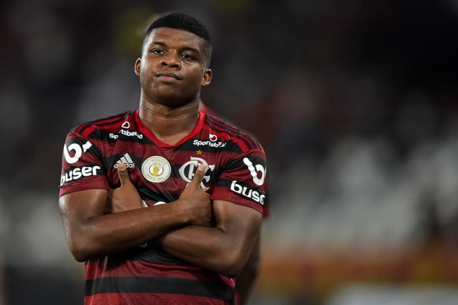 Lincoln permanece no Flamengo e deverá ser aproveitado
